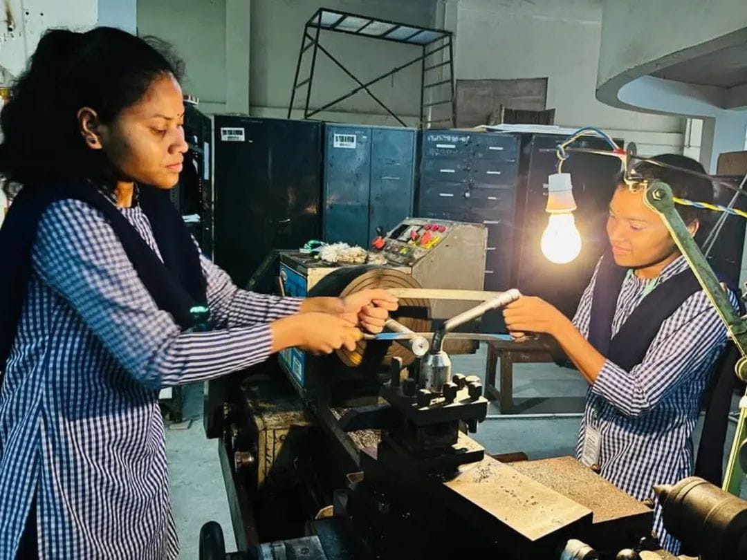 WhatsApp Image 2025-10-07 at 11.53.58 AM (1)