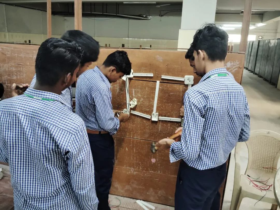 WhatsApp Image 2025-10-07 at 11.53.58 AM (2)